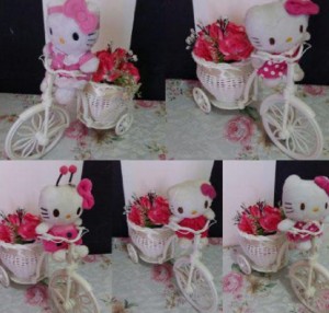 Pot Bunga Boneka Hello Kitty Naik Sepeda (YK)